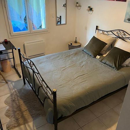 Chambre Zen Saint-Medard-de-Guizieres Ngoại thất bức ảnh