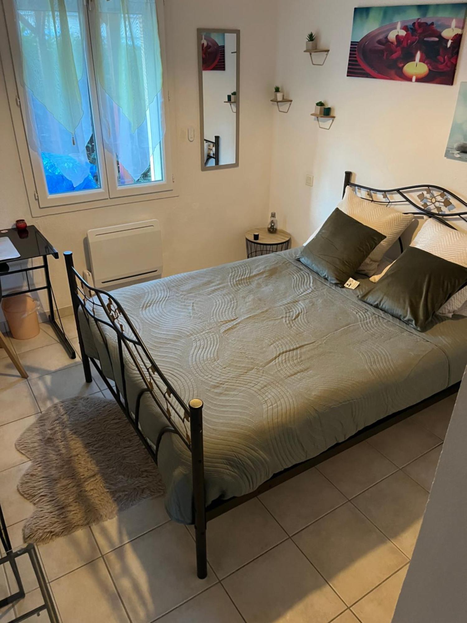 Chambre Zen Saint-Medard-de-Guizieres Ngoại thất bức ảnh
